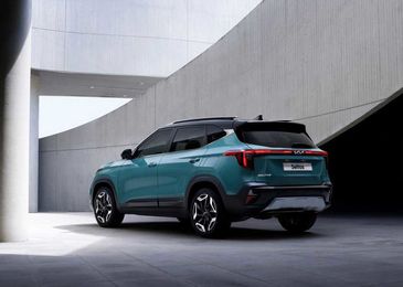 Kia представила обновленный кроссовер Seltos