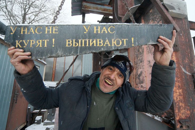 Почему ГИБДД чаще останавливает курящих водителей