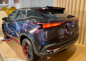 В России представили новый китайский кроссовер Omoda C5