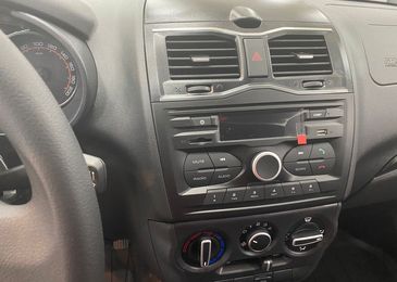 Суровые скидки, смешные &laquo;допы&raquo;: как дилеры продают LADA Granta без ABS