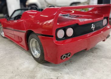 В России представили первую в мире детcкую Ferrari F50