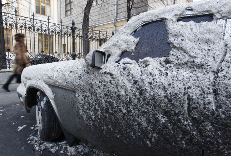 В городе зима: как выйти из автомобиля и не испачкать штаны