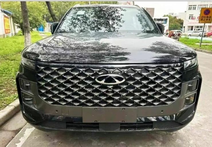 Новый кроссовер Chery TJ−1 сфотографировали без камуфляжа