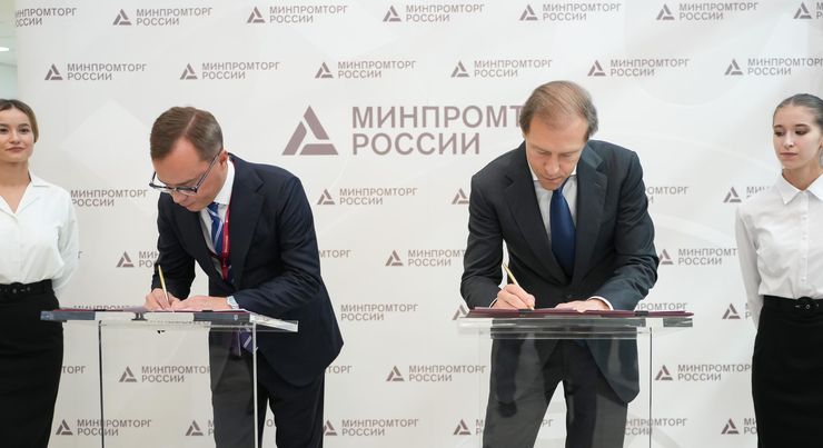 Мантуров пообещал инфляционный рост цен на автомобили в России